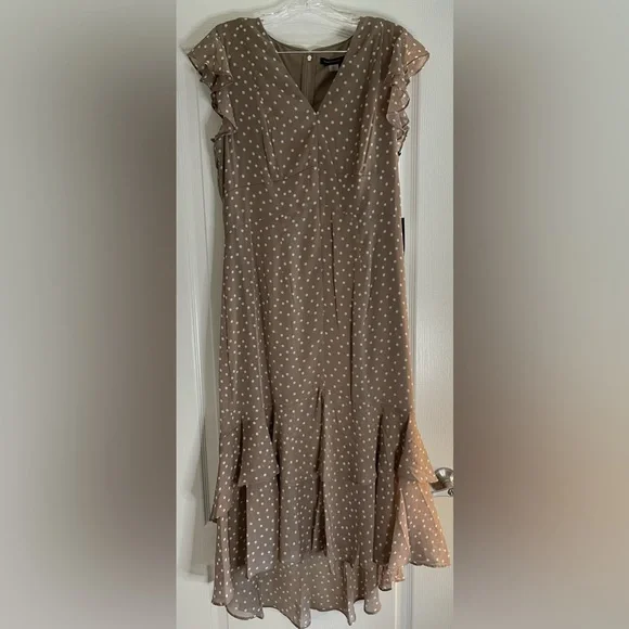 NWT Tommy Hilfiger Womens Size 10 Taupe/Polka Dots Dress w/Monogram Zipper Pull - Picture 1 of 3